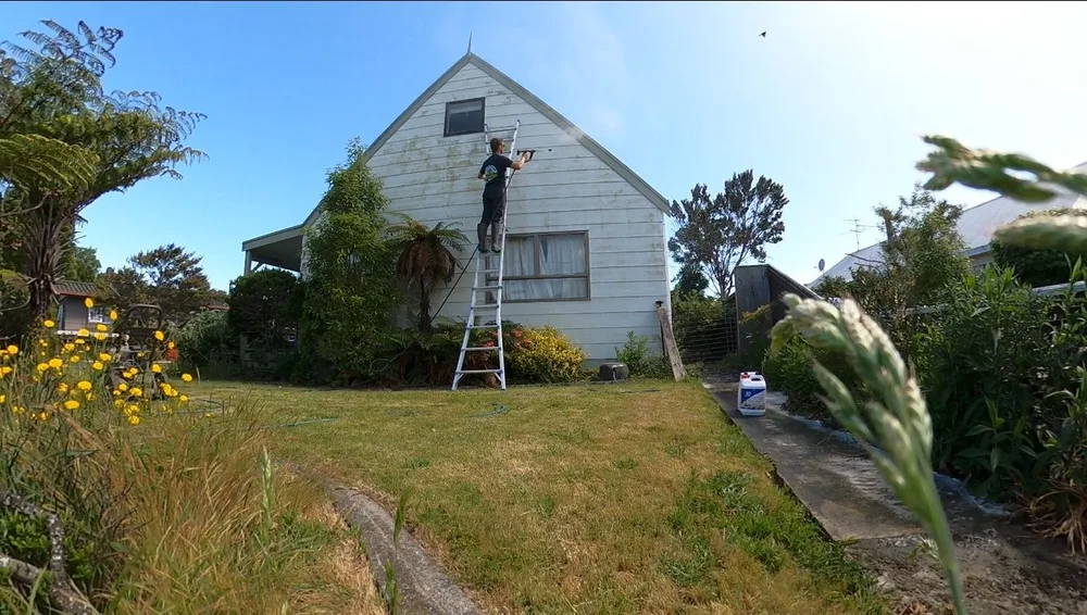House Washing & Water Blasting — before